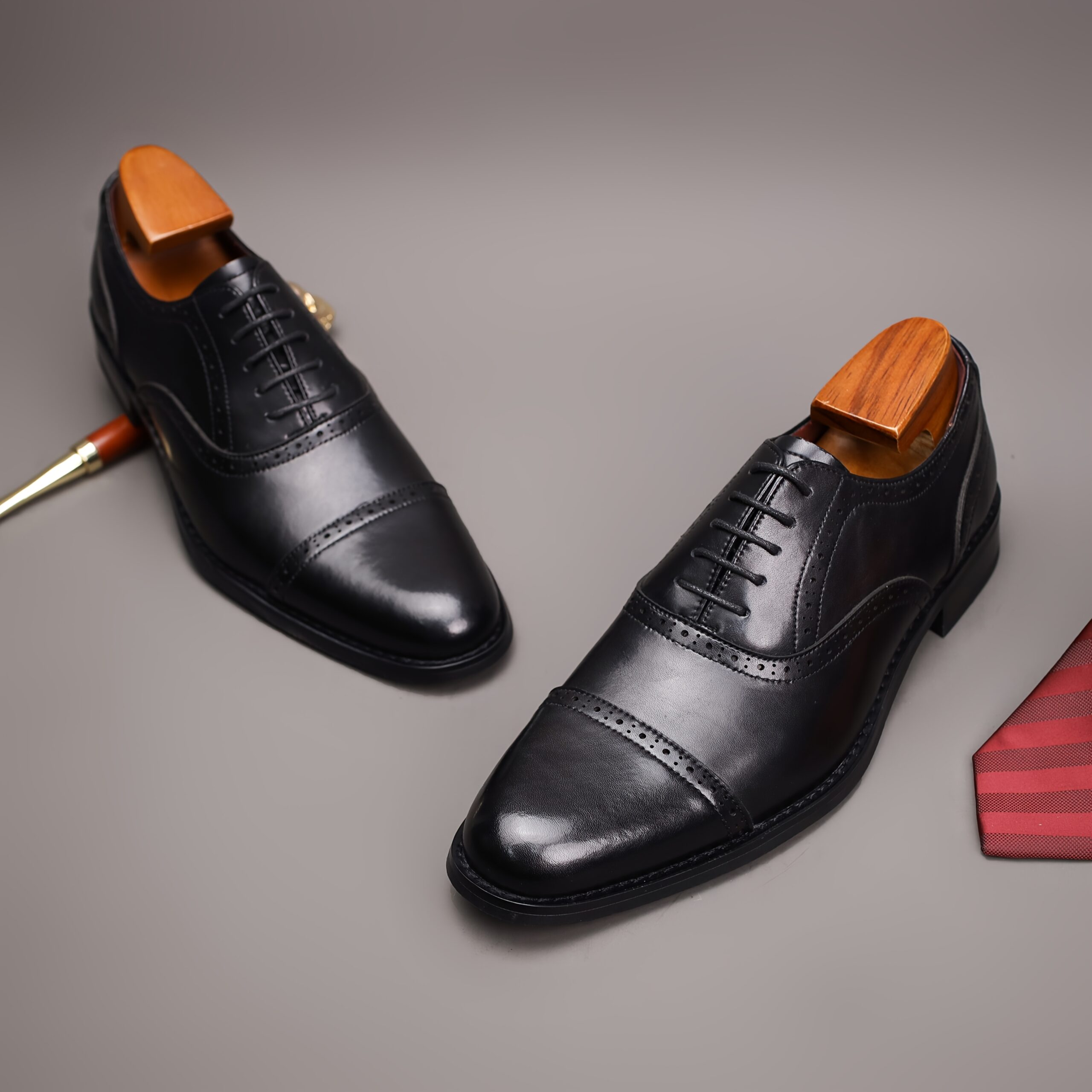 3ecacf52-649b-4931-b9eb-ff667e533177.jpg Men’s Classic Leather Oxford Business Shoes - Image 1